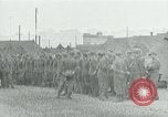 Standbild deutschen Kriegsgefangenen Southampton England, 1944, aus Sekunde 11 historischem Filmmaterial Videoclip 65675038879