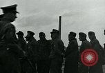 Standbild deutschen Kriegsgefangenen Southampton England, 1944, aus Sekunde 23 historischem Filmmaterial Videoclip 65675038879