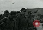 Standbild deutschen Kriegsgefangenen Southampton England, 1944, aus Sekunde 40 historischem Filmmaterial Videoclip 65675038879