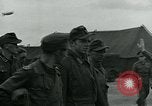 Standbild deutschen Kriegsgefangenen Southampton England, 1944, aus Sekunde 41 historischem Filmmaterial Videoclip 65675038879