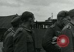 Standbild deutschen Kriegsgefangenen Southampton England, 1944, aus Sekunde 50 historischem Filmmaterial Videoclip 65675038879