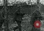 Standbild deutschen Kriegsgefangenen Southampton England, 1944, aus Sekunde 59 historischem Filmmaterial Videoclip 65675038879