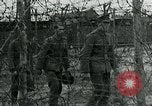 Standbild deutschen Kriegsgefangenen Southampton England, 1944, aus Sekunde 61 historischem Filmmaterial Videoclip 65675038879