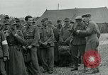 Standbild deutschen Kriegsgefangenen Southhampton England, 1944, aus Sekunde 31 historischem Filmmaterial Videoclip 65675038880