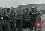 Standbild deutschen Kriegsgefangenen Southhampton England, 1944, aus Sekunde 38 historischem Filmmaterial Videoclip 65675038880