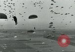 Image C-47 Avion Holland Hollande, 1944, de la seconde 19 séquences d'archives historiques vidéo 65675038889