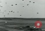 Image C-47 Avion Holland Hollande, 1944, de la seconde 38 séquences d'archives historiques vidéo 65675038889