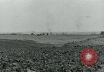 Standbild American glider Holland Niederlande, 1944, aus Sekunde 46 historischem Filmmaterial Videoclip 65675038890