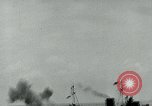Image les troupes américaines faire assaut amphibie à Omaha Beach le Jour J Normandie France, 1944, de la seconde 14 séquences d'archives historiques vidéo 65675038892