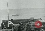 Image les troupes américaines faire assaut amphibie à Omaha Beach le Jour J Normandie France, 1944, de la seconde 20 séquences d'archives historiques vidéo 65675038892