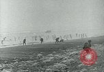 Image les troupes américaines faire assaut amphibie à Omaha Beach le Jour J Normandie France, 1944, de la seconde 34 séquences d'archives historiques vidéo 65675038892