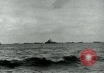 Image les troupes américaines faire assaut amphibie à Omaha Beach le Jour J Normandie France, 1944, de la seconde 50 séquences d'archives historiques vidéo 65675038892
