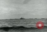 Image les troupes américaines faire assaut amphibie à Omaha Beach le Jour J Normandie France, 1944, de la seconde 51 séquences d'archives historiques vidéo 65675038892