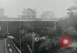 Standbild Operation Overlord D-Day Invasion durch die kanadischen Streitkräfte Normandie Frankreich, 1944, aus Sekunde 3 historischem Filmmaterial Videoclip 65675038894