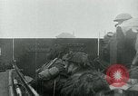 Standbild Operation Overlord D-Day Invasion durch die kanadischen Streitkräfte Normandie Frankreich, 1944, aus Sekunde 23 historischem Filmmaterial Videoclip 65675038894