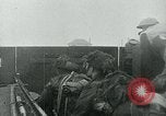 Standbild Operation Overlord D-Day Invasion durch die kanadischen Streitkräfte Normandie Frankreich, 1944, aus Sekunde 26 historischem Filmmaterial Videoclip 65675038894