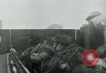 Standbild Operation Overlord D-Day Invasion durch die kanadischen Streitkräfte Normandie Frankreich, 1944, aus Sekunde 27 historischem Filmmaterial Videoclip 65675038894
