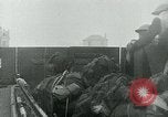 Standbild Operation Overlord D-Day Invasion durch die kanadischen Streitkräfte Normandie Frankreich, 1944, aus Sekunde 28 historischem Filmmaterial Videoclip 65675038894