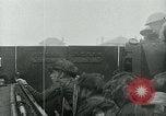 Standbild Operation Overlord D-Day Invasion durch die kanadischen Streitkräfte Normandie Frankreich, 1944, aus Sekunde 34 historischem Filmmaterial Videoclip 65675038894