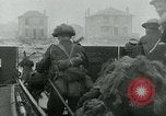 Standbild Operation Overlord D-Day Invasion durch die kanadischen Streitkräfte Normandie Frankreich, 1944, aus Sekunde 51 historischem Filmmaterial Videoclip 65675038894