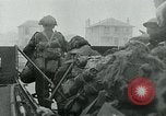 Standbild Operation Overlord D-Day Invasion durch die kanadischen Streitkräfte Normandie Frankreich, 1944, aus Sekunde 53 historischem Filmmaterial Videoclip 65675038894