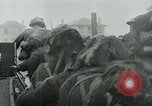 Standbild Operation Overlord D-Day Invasion durch die kanadischen Streitkräfte Normandie Frankreich, 1944, aus Sekunde 62 historischem Filmmaterial Videoclip 65675038894