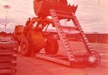 Standbild F-4 von Deckwerken Ubon Ratchathani Thailand, 1968, aus Sekunde 1 historischem Filmmaterial Videoclip 65675038899