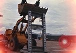 Standbild F-4 von Deckwerken Ubon Ratchathani Thailand, 1968, aus Sekunde 8 historischem Filmmaterial Videoclip 65675038899