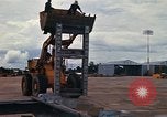 Standbild F-4 von Deckwerken Ubon Ratchathani Thailand, 1968, aus Sekunde 17 historischem Filmmaterial Videoclip 65675038899