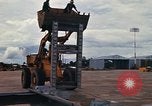 Standbild F-4 von Deckwerken Ubon Ratchathani Thailand, 1968, aus Sekunde 18 historischem Filmmaterial Videoclip 65675038899