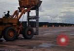 Standbild F-4 von Deckwerken Ubon Ratchathani Thailand, 1968, aus Sekunde 28 historischem Filmmaterial Videoclip 65675038899