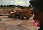 Immagine di F-4 revetments Ubon Ratchathani Thailandia, 1968, secondo 43 filmato di repertorio 65675038900