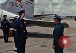 Standbild AIR CHIEF MARSHAL Chandrubsksa Ubon Ratchathani Thailand, 1967, aus Sekunde 61 historischem Filmmaterial Videoclip 65675038905