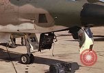 Image USAF RF-4C un aéronef atterrit après la mission Ubon Ratchathani Thaïlande, 1967, de la seconde 31 séquences d'archives historiques vidéo 65675038912