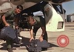 Image USAF RF-4C un aéronef atterrit après la mission Ubon Ratchathani Thaïlande, 1967, de la seconde 38 séquences d'archives historiques vidéo 65675038912