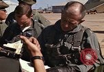 Image USAF RF-4C un aéronef atterrit après la mission Ubon Ratchathani Thaïlande, 1967, de la seconde 60 séquences d'archives historiques vidéo 65675038912