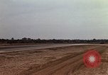 Standbild Kameras entladen von RF-101C der Rückkehr von Mission Ubon Ratchathani Thailand, 1967, aus Sekunde 8 historischem Filmmaterial Videoclip 65675038913
