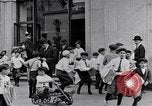 Standbild Anfang Zeitung Drucken Presse- und Druckvorgang Detroit Michigan USA, 1919, aus Sekunde 13 historischem Filmmaterial Videoclip 65675038923