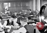Standbild Anfang Zeitung Drucken Presse- und Druckvorgang Detroit Michigan USA, 1919, aus Sekunde 42 historischem Filmmaterial Videoclip 65675038923