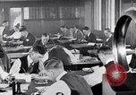 Standbild Anfang Zeitung Drucken Presse- und Druckvorgang Detroit Michigan USA, 1919, aus Sekunde 45 historischem Filmmaterial Videoclip 65675038923
