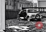 Image la voiture s'est écrasé par clôture Detroit Michigan USA, 1934, de la seconde 25 séquences d'archives historiques vidéo 65675038936