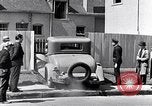 Image la voiture s'est écrasé par clôture Detroit Michigan USA, 1934, de la seconde 30 séquences d'archives historiques vidéo 65675038936