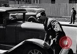 Image la voiture s'est écrasé par clôture Detroit Michigan USA, 1934, de la seconde 40 séquences d'archives historiques vidéo 65675038936