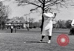 Image Golfeuses Higbie McGiverin Livingstone Hanley et Booth Detroit Michigan USA, 1934, de la seconde 51 séquences d'archives historiques vidéo 65675038944