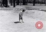 Image Golfeuses Higbie McGiverin Livingstone Hanley et Booth Detroit Michigan USA, 1934, de la seconde 59 séquences d'archives historiques vidéo 65675038944