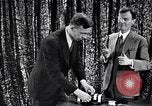 Image magicien Dr Harlan Tarbell démontre " eyeless vision" Detroit Michigan USA, 1934, de la seconde 19 séquences d'archives historiques vidéo 65675038946