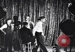 Image magicien Dr Harlan Tarbell démontre " eyeless vision" Detroit Michigan USA, 1934, de la seconde 62 séquences d'archives historiques vidéo 65675038946