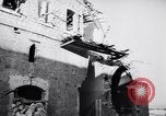 Immagine di Gli uomini con le braccia Israele, 1948, secondo 41 filmato di repertorio 65675038960