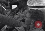 Standbild United States Army Soldaten Perriers-en-Beauficel Frankreich, 1944, aus Sekunde 49 historischem Filmmaterial Videoclip 65675039021