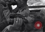 Standbild United States Army Soldaten Perriers-en-Beauficel Frankreich, 1944, aus Sekunde 51 historischem Filmmaterial Videoclip 65675039021